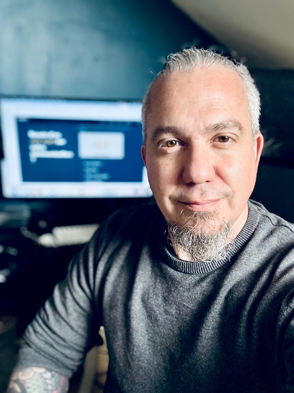 Érik Hostein — Consultant en communication, OSTN